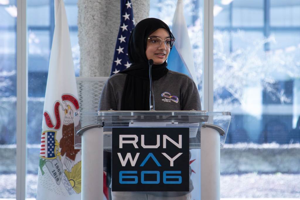 Fatima speaking at the Runway 606 event